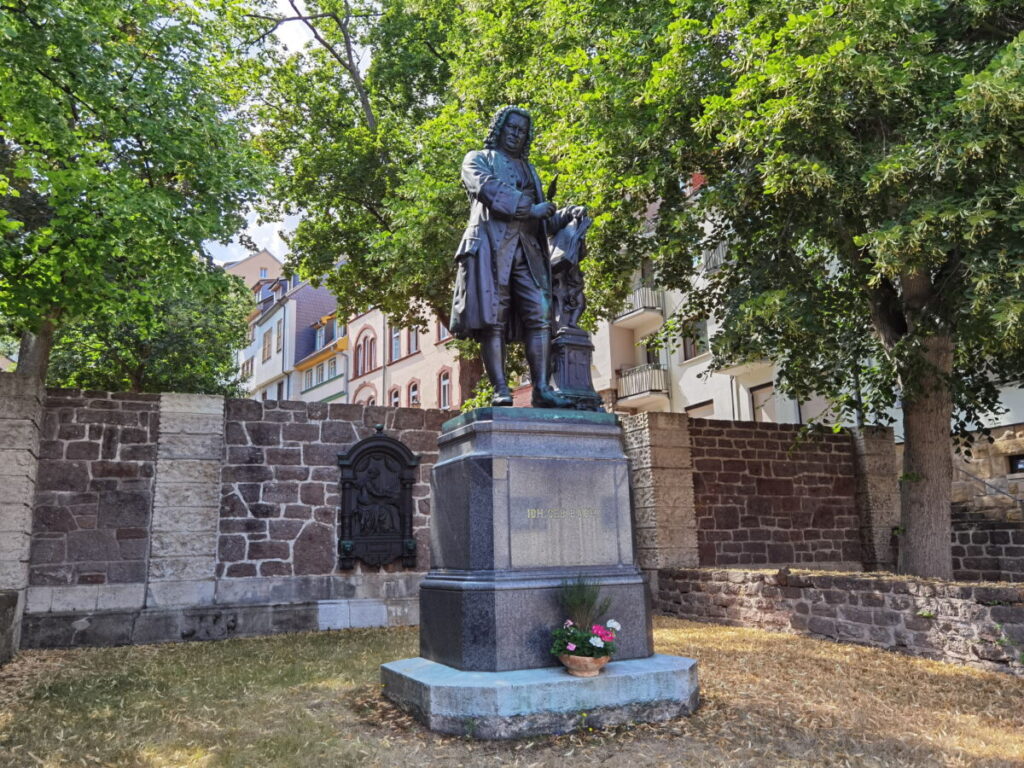 Denkmal in der Altstadt Eisenach: Das Bachdenkmal