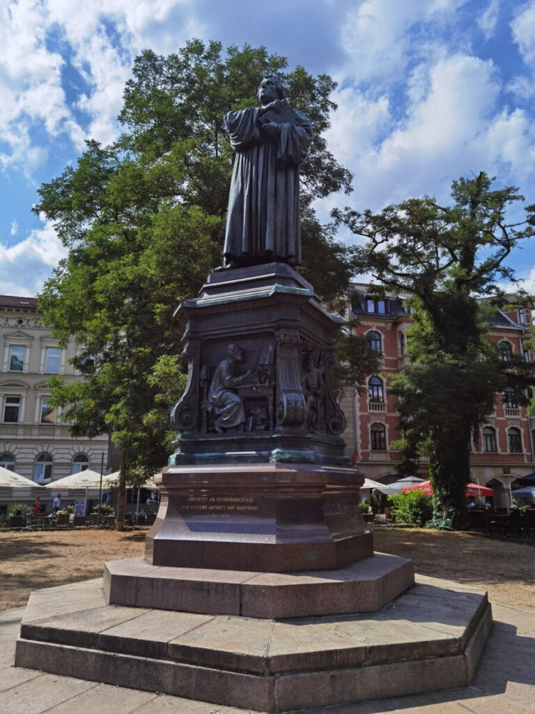 Eisenach Altstadt am Karsplatz: Das Lutherdenkmal