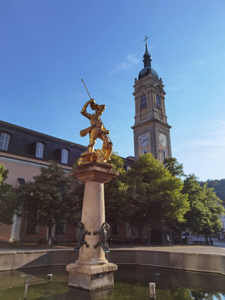 Die Georgenkirche Eisenach mit dem bekannten Brunnen
